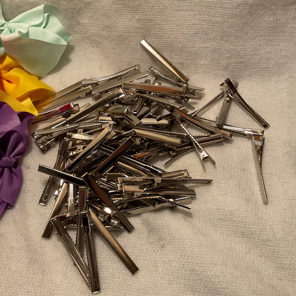 Hair Accessories Lot Cloth Clips / Silvertone Metal Styling Clips NEW - Picture 4 of 16